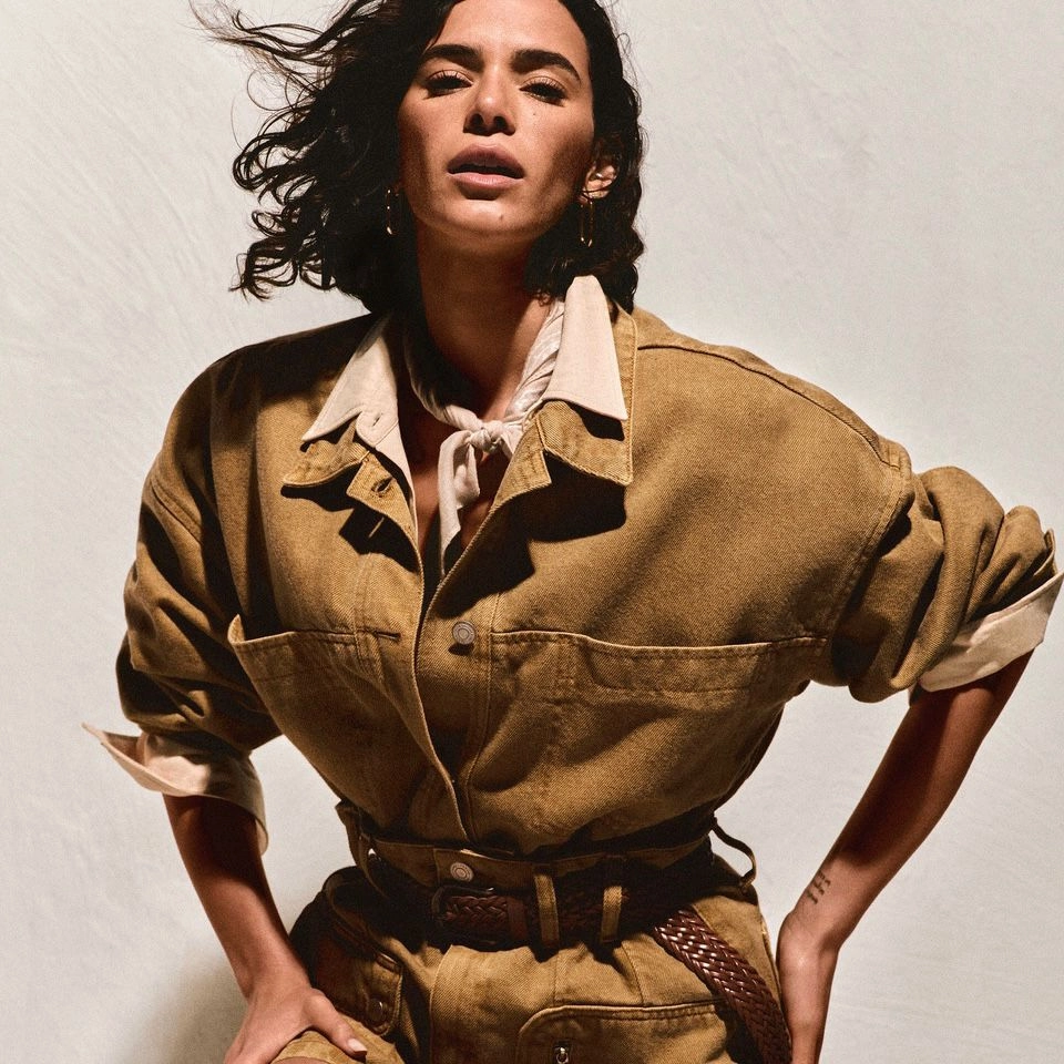 Hering anuncia Bruna Marquezine como embaixadora em campanha de Alto Verão